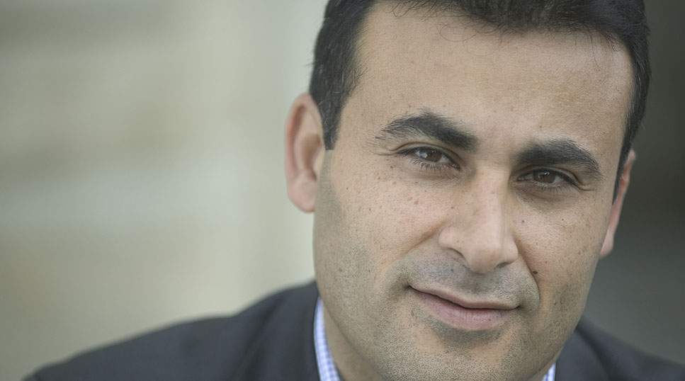 Alle demokratiske kanaler skal bruges, siger Naser Khader.