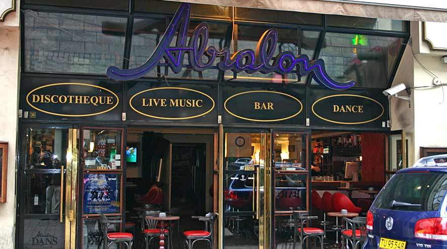 Jeg er meget ked af, at vi ikke har været inviteret med i udvalget. Som dørmænd burde vi da være de første til at have en mening om, hvorvidt et værktøj duer eller ikke dure, siger dørmændenes talsmand, Peter Moesgaard. (Arkivfoto)