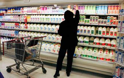 Børnefamilier og lavtlønnede er hårdt pressede af madprisernes himmelflugt.