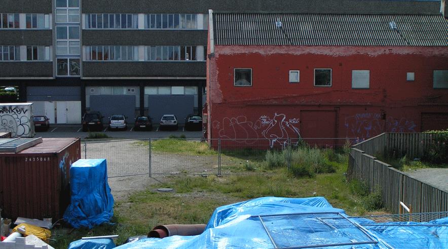 Malernes Fagforening har sporet Gal-Met-folkene til en lagerplads i Hermodsgade (billedet),  til nogle lejligheder på Dortheavej og til en renovation på et hus i Hellerup. (Privatfoto)