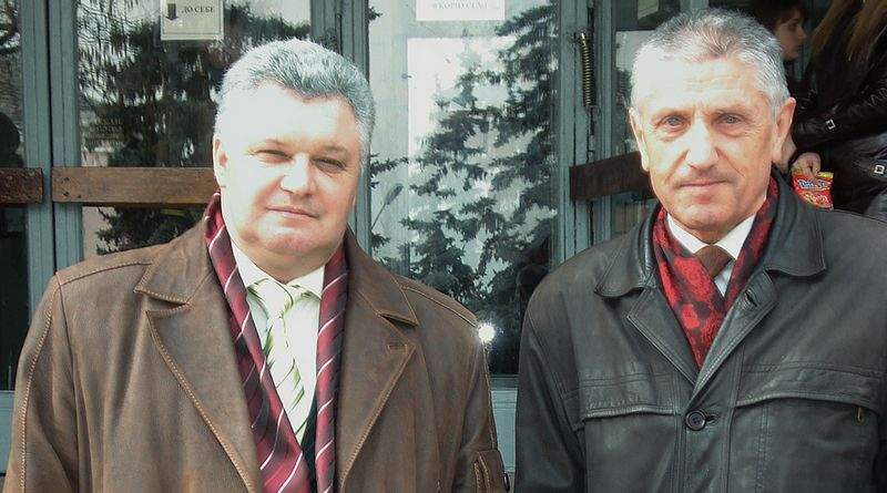 Rektoren (til højre) og vicerektoren på landbrugsuniversitetet i Uman er rystede over, at deres agent tjener tusindvis af kroner på at sende ukrainere til Aalborg tekniske skole uden om det ukrainske universitet.