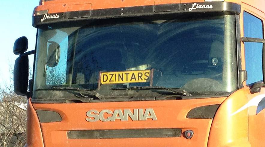 Smil til fotografen, og få taget et billede af din nummerplade, så dansk politi kan kontrollere piratkørsel. Den pligt skal østchauffører møde ved grænsen, mener 3F's Transportgruppe.