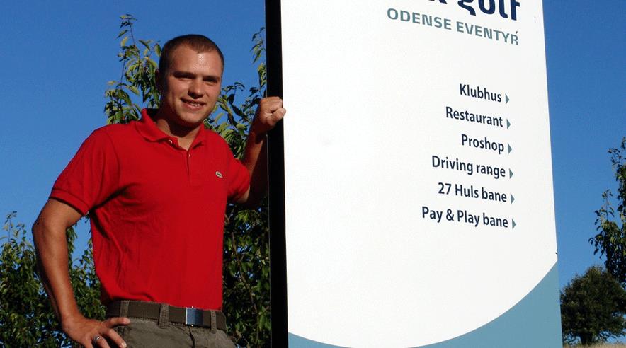 23-årige Thomas Poulsen blev fyret som chefgreenkeeper, da han ville have styr på tingene. 3F har nu skaffet ham erstatning på 136.400 kr. fra Odense Eventyr Golf.