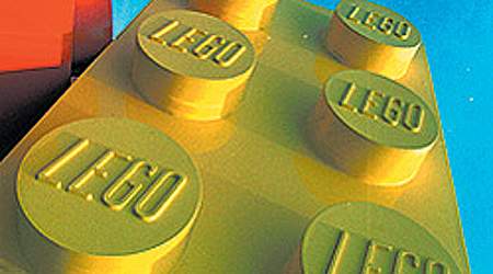 Der er lagt op til kæmpefest på Lego, efter at legetøjsgiganten har gennemført sin syvårsstrategi "Shared vision".