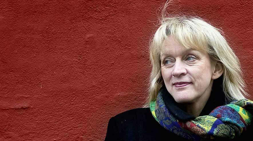 EU-parlamentariker Britta Thomsen har hjulpet med at få projekt-pengene. Sammen med næstformand i 3F Jane Korczak og forfatteren Erling Jepsen deltager hun i to fyraftensmøder om projektet. (Foto: Scanpix)