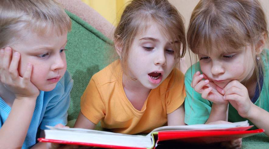 Mange forældre ved ikke, om deres børn er ordentligt forsikret, hvis de kommer ud for en ulykke i skolen, ungdomsklubben eller børnehaven. (Foto: Colourbox)