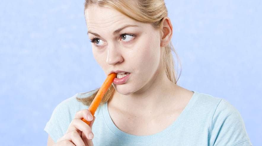 I stedet for at modarbejde sig selv, skal man prøve at samarbejde med sin krop, mener Niels Viggo Hansen, ekspert, Københavns Universitet.