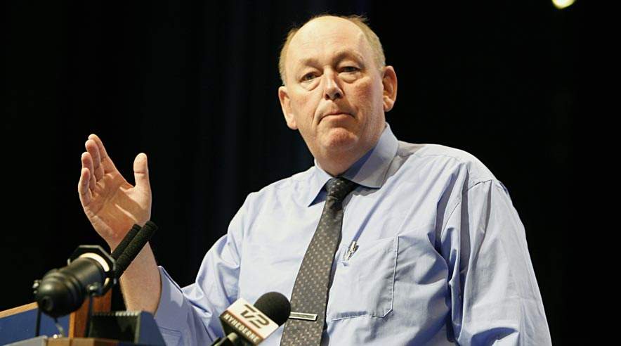 - Vi har efterhånden lært det på den hårde måde: Fra La Cabana i Herning over Nyhavn og nu til Nørrebro. Restaurationsområdet er utrolig svært at ramme med de traditionelle midler. Noget af det vi skal overveje er at forsøge at vinde kampene indefra i stedet for udefra, siger LO's nye formand, Harald Børsting. (Foto: Arkiv)