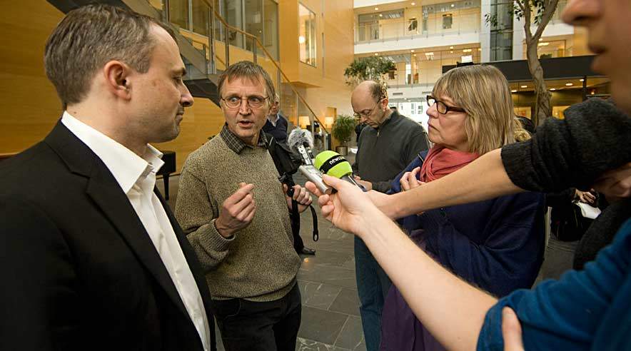 KL's chefforhandler, Michael Ziegler (tv) og KTO's topforhandler Anders Bondo Christensen mødtes til de første drøftelser om nye overenskomster i kommunerne. (Foto: Harry Nielsen)