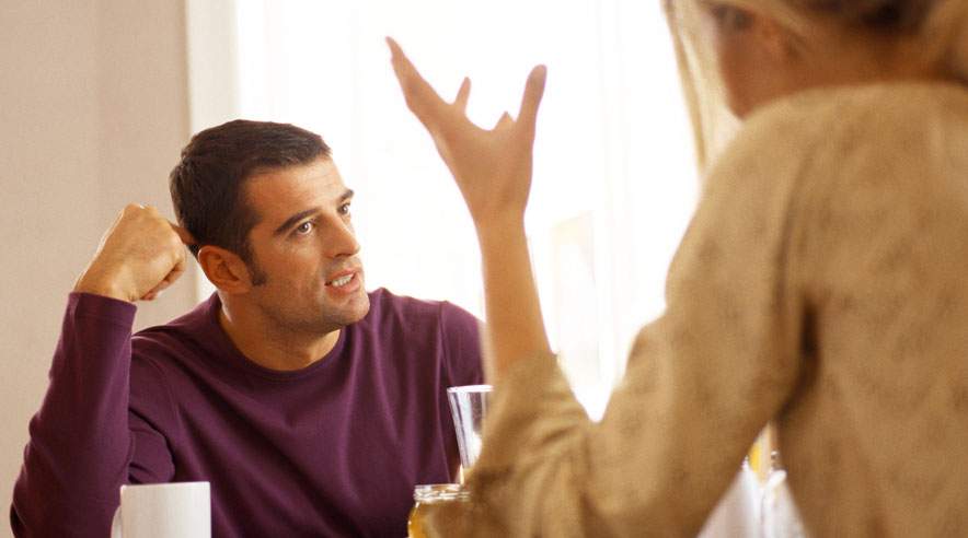 Når ferien er slut, og hverdagen begynder, kan det give bagslag, at man ikke har fået talt ordentligt sammen, mens man havde tiden til det. (Foto: Colourbox)