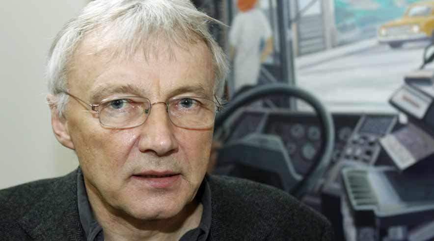 Samfundet kan spare milliarder ved uddannelsestilbud, som forbedrer de læsesvages læseevner. Men bureaukratiske vaner står i vejen for efteruddannelsen, mener landsformand for Ordblinde/Dysleksiforeningen Hans-Pauli Christiansen. (Harry Nielsen)