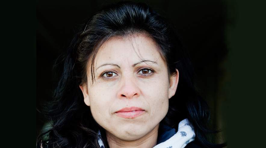 - Vi havde ikke penge nok til at købe brød til børnene, og vi har spist fra skraldespande, siger 37-årige Daniela Burcea, som også blev sat på gaden af rumænernes boligudlejer, fordi de ikke fik løn fra Forenede Service.