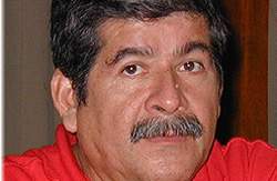 Guillermo Touma, formand for landarbejderforbundet Fenacle: Arbejdere, bønder og indianere skal have indflydelse på Ecaudors nye forfatning.  (Foto: Søren Zeuth)