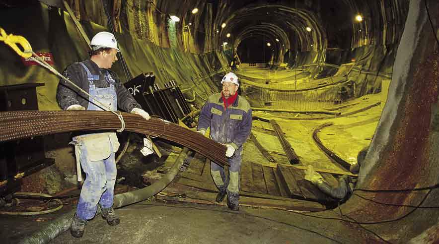 Skat vil ikke selv opsøge de måske hundredvis af byggefolk, der skal have penge retur efter Metro-arbejdernes sejr i Østre Landsret.  (Arkivfoto: Harry Nielsen)
