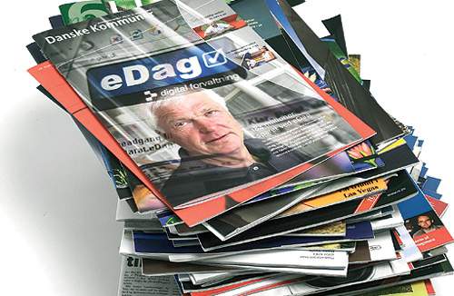 Udgifterne for uddeling af blade og magasiner stiger med 401 millioner kroner næste år. Det skal sammenholdes med, at regeringen kun vil spare 188 millioner kroner på portostøtten. Resten af stigningen skyldes højere takster fra Post Danmark. (Kennet Havgaard)