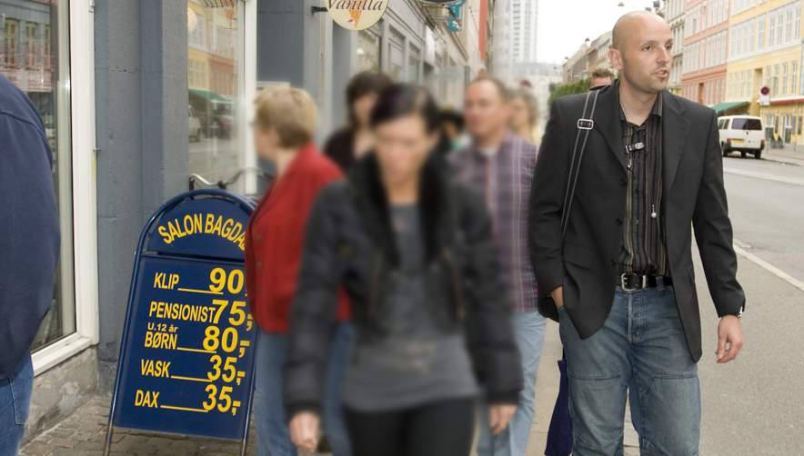 Faglig sekretær Olfert Kristensen, 3F Hotel og Restauration i København, måtte i dag trække alle sine beskyldninger om illegal arbejdskraft på hotelkæden Guldsmeden tilbage.

  (Foto: Per Daugaard)