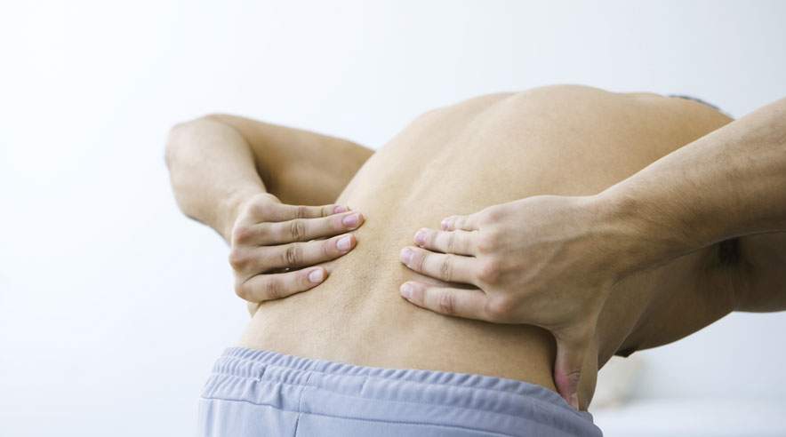 Tidligere har problemer med eksempelvis rygge givet lang ventetid og mange sygedage. Men nu har PensionDanmark udbygget sundhedsordning med Hurtig Diagnose, som mindsker ventetiden betydeligt for 3F'ere. (Foto: Colourbox)