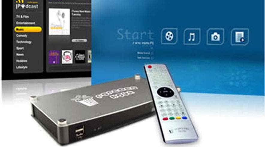 Et mediecenter gør det muligt at gemme alle dine film og billeder på en harddisk, så du slipper for dvd mm. Og du kan også gå på nettet efter film og se dem på dit TV.