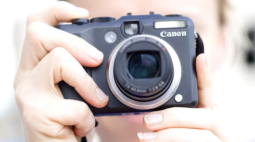 Fortæl om din hverdag i ord og billede og deltag i konkurrencen om en iPod Touch. (Foto: Colourbox)