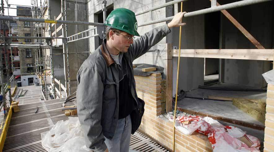 Faglig sekretær i BJMF Jacob Scavenius har i flere omgange afsløret Frederiksberg Kommune som bygherre i at anvende ulovlig arbejdskraft.  (Foto: Harry Nielsen.)
