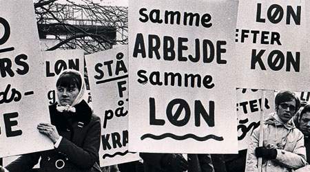Ligelønsloven halter stadig bagefter, når det gælder aflønning af arbejde af samme værdi, mener S og SF. (Arkivfoto: Arbejderbevægelses Bibliotek)