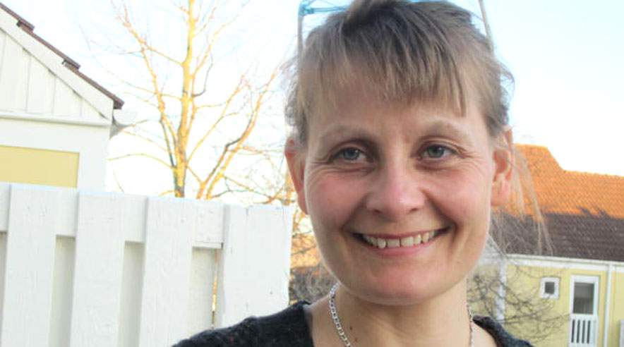 - Fyringen kom som et chok. Jeg troede, det var ansættelsespapirer, som Forenede Service sendte med posten, men det var en fyreseddel, siger Dorte Jensen. Firmaet har efter klage fra 3F trukket afskedigelsen tilbage.  (Privatfoto.)