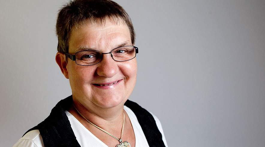 Birgit Nicolaisen har haft leukæmi og har fået to nye hofter. Men Nordea ville alligevel ikke give hende invalidepension. (Foto: Lene Esthave)