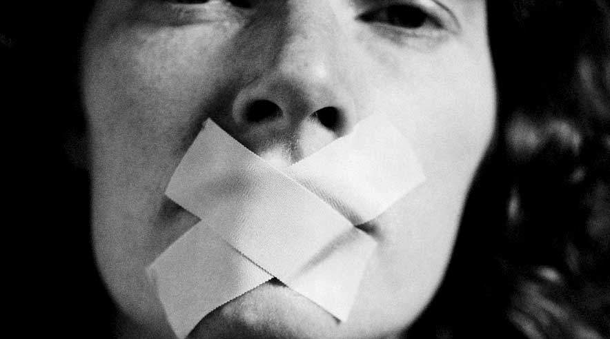 Det kan koste jobbet, hvis man går til myndighederne og fortæller om ulovligheder på sit arbejde. Det måtte polsk chauffør sande, da Trafikstyrelsen sendte hans klage retur til hans arbejdsgiver. 