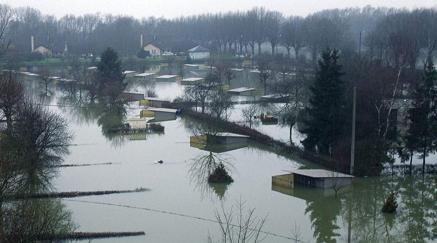 Husejere må indstille sig på at sikre deres huse mod mere ekstreme vejrforhold. (Foto: Colourbox)