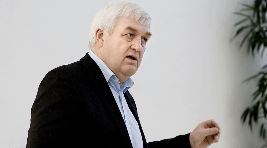 Vi vil ikke acceptere, at medlemmer meningsløst kommer i klemme i dagpengesystemet. Det sagde formand for 3F's Industrigruppe Børge Frederiksen til 400 tillidsfolk på industriens årsmøde. (Foto: Lene Esthave.)