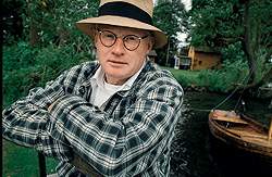 Harald Holstein Holsteinborg tjener millioner på tøjmærket Noa Noa.