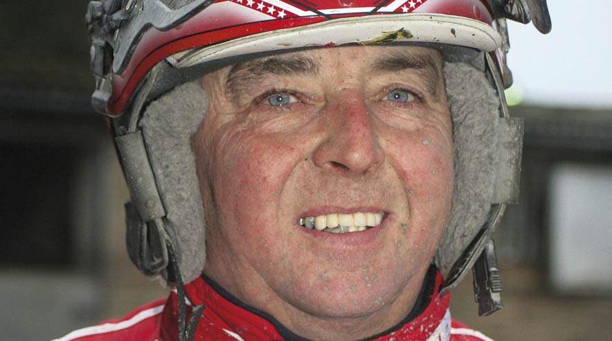 En af Danmarks mest vindende travkuske gennem tiderne er blevet sigtet for at bruge en polsk staldmand uden den nødvendige opholds- og arbejdstilladelse. Det bekræfter politiet. (Foto: Martin Timm)