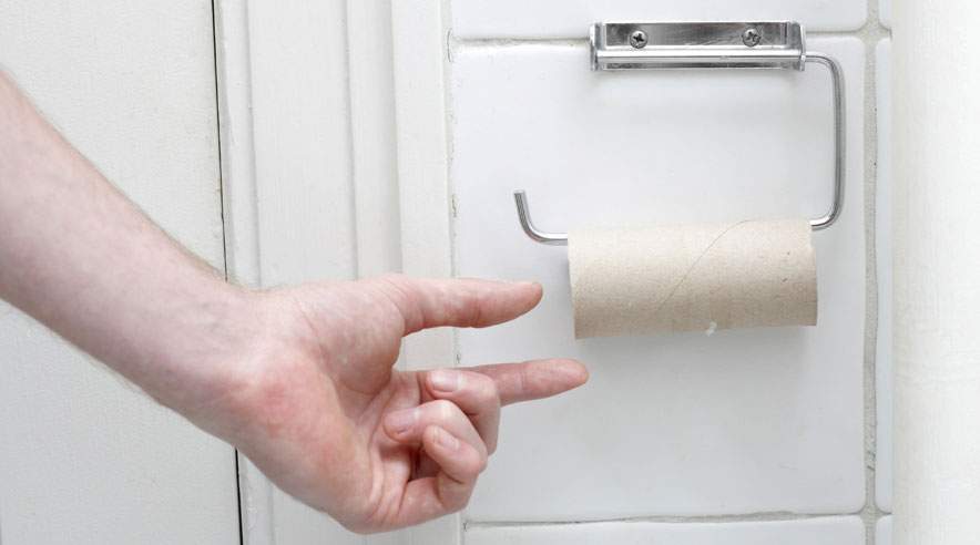 Et skridt på vejen til at undgå uhumske toiletforhold på arbejdspladsen er altid at sørge for sæbe, papirservietter og toiletpapir. (Foto: Colourbox)