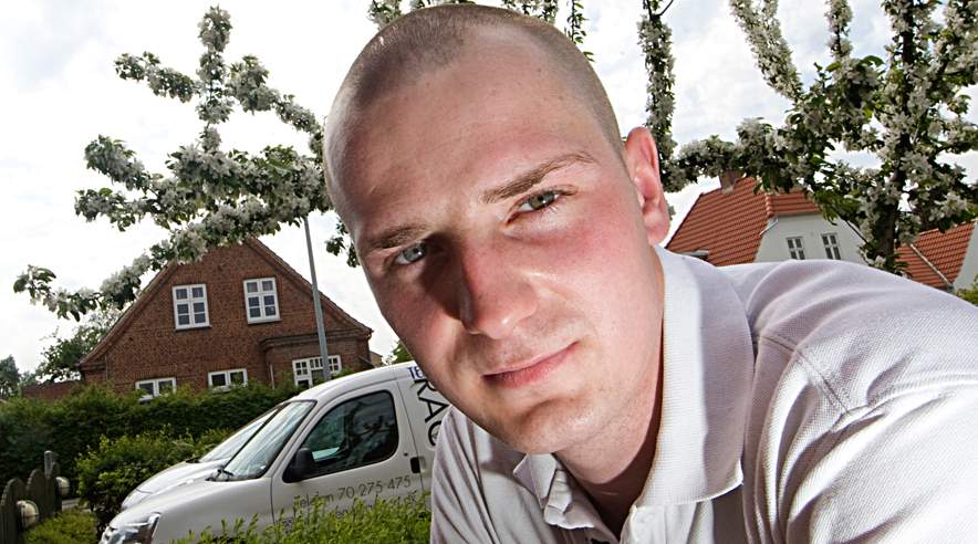 - Jeg blev snydt for 45.000 kroner i pension og 23.000 kroner i feriepenge, imens jeg arbejde på Nettos lager, siger Marcin Lukaszyk. (FOTO: Harry Nielsen)