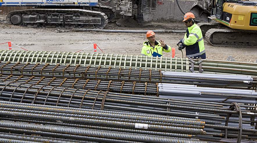 Lige nu bliver armeringsjernet fra det spanskejet Union Engineering and Innovation brugt flittigt på metroen af blandt andre italienske Trevi. Men 3F planlægger at lukke ned for leveringen af stålet, indtil firmaet indgår aftale om dansk løn. (Foto: Harry Nielsen)