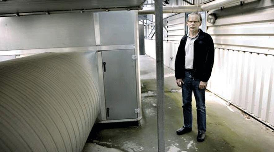 JSB Plast har 70 ansatte, der udelukkende beskæftiger sig med Vestas.
- Vi leverer både til Nakskov og Lem, så vi er hårdt ramt, lyder det fra direktør og indehaver Jens Sivert Bak.  (Foto: Thomas Fredberg)