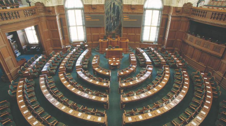 Mindre end to procent af folketingskandidaterne til det kommende valg har indvandrerbaggrund.  (Foto: Folketingets hjemmeside)