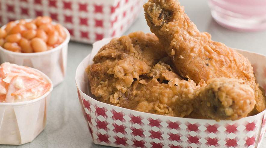 Pas på emballagen, når du henter take away mad. Farlige stoffer i emballagen frigives især, når emballage og fødevarer udsættes for høje temperaturer. (Foto: Colourbox)