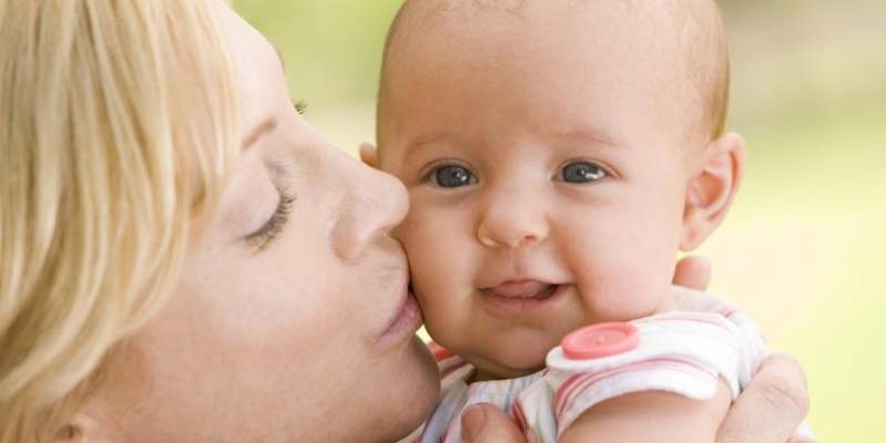 Start med opsparingen så tidligt som muligt. Så har du stort udbytte af renters rente.  (Foto: Colourbox)