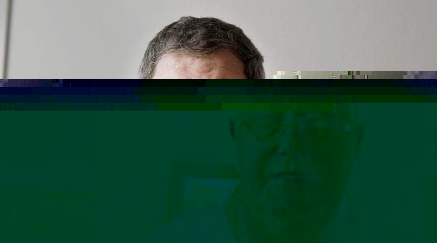 - Jeg blev sgu rigtig gal på systemet, siger kræftramte John Jensen, der mistede sine sygedagpenge på forkert grundlag. (Foto: Michael Bo Rasmussen)