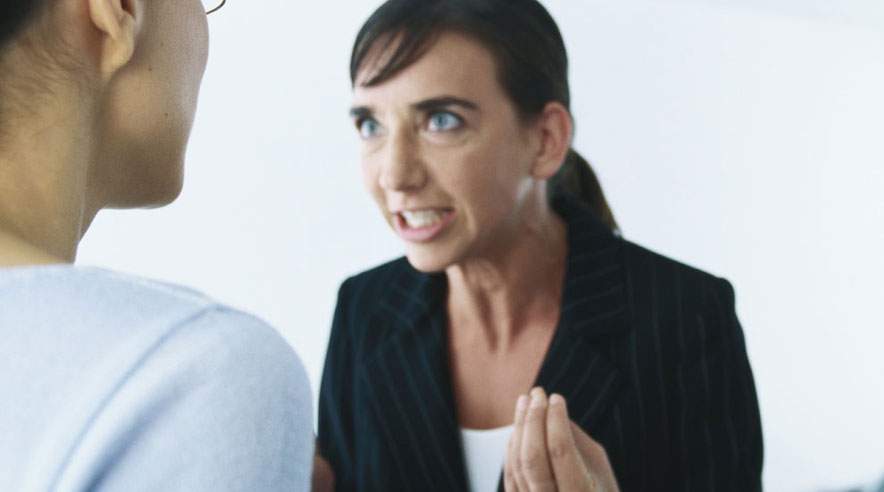 Hvis du får en mundtlig advarsel, så lyt til chefen - en mundtlig advarsel er nemlig forløber for en skriftlig advarsel, hvilket er langt mere alvorligt. (Foto: Colourbox)