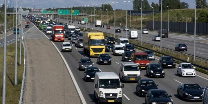 En time. Det er det maksimale, som man ifølge 90 procent af 3F'ere kan kræve i daglig transporttid. (Foto: Colourbox)