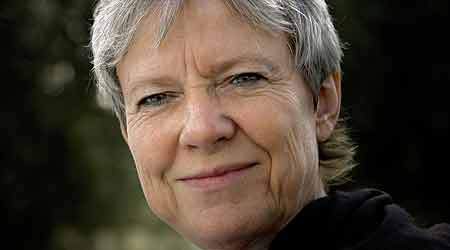 - Vi mener, det er et godt oplæg, som Socialdemokraterne er kommet med. Der er meget stort behov for, at der sker noget på dette område, siger 3F-næstformand Jane Korczak.