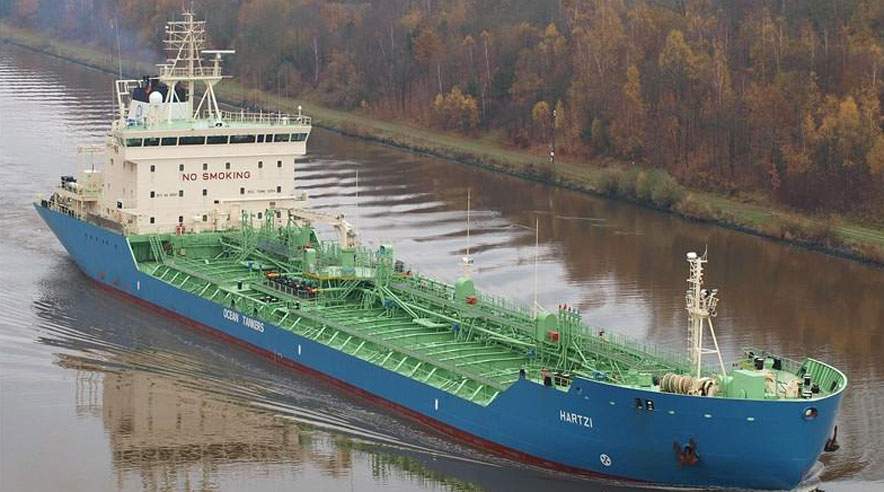 19 søfolk om bord på tankskibet Hartzi - der siden 13. maj har ligget ankret op ud for Skagen - har nu fået i alt 1,8 millioner kroner i løn deres løn samt billetter hjem.