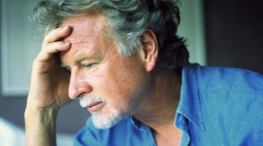 Mødrehjælpen organiserer en telefonisk netværkslinje, hvor man kan få støtte og vejledning, hvis man oplever krise i familielivet. (Foto: Colourbox)