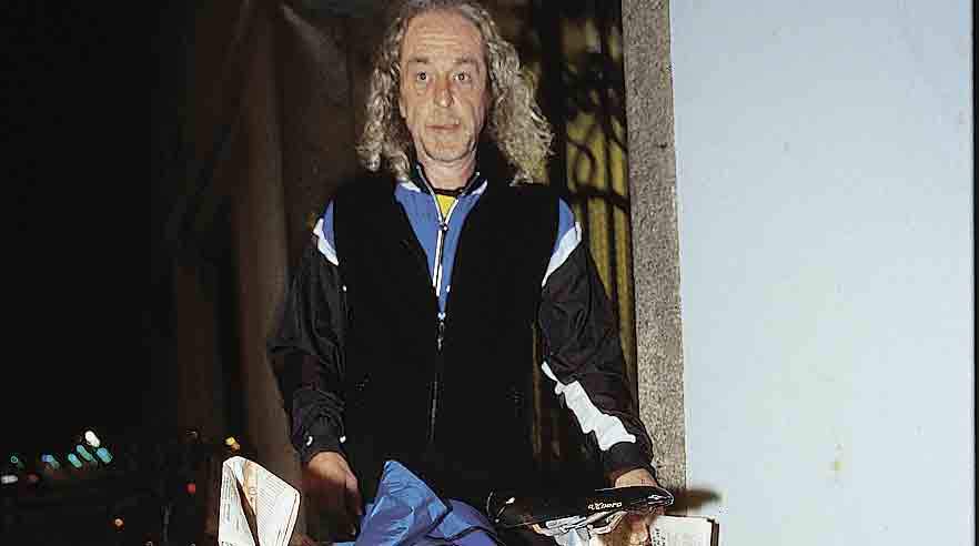 For avisbude gælder bekendtgørelsen om skiftende arbejdssteder, og det betyder blandt andet, at de skal have adgang til toilet (inden for ti minutter), omklædningsrum, håndvask og et sted at spise deres mad, hvis de arbejder så længe, at de har ret til en pause. (Arkivfoto)