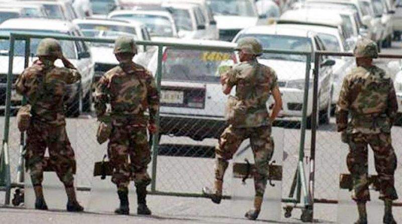 Militæret i Honduras har afsat landets præsident ved et kup, som hele verden fordømmer.