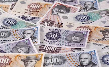 560.000 medlemmer af PensionDanmark kan se frem til et nedslag i prisen på 1.000 kroner på deres forsikringer mod død og sygdom næste år. Penge, der i stedet går til pensionsopsparing til hvert enkelt medlem.