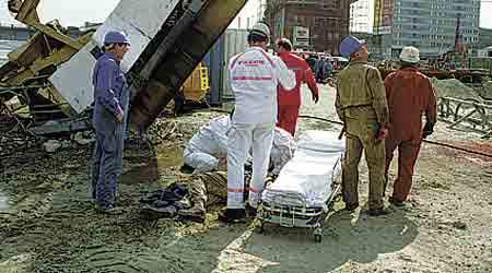 Danmark underskriver en ny ILO-konvention om at sikre sikkerhed og arbejdsmiljø som et af de første lande i verden. (Arkivfoto: Harry Nielsen.)