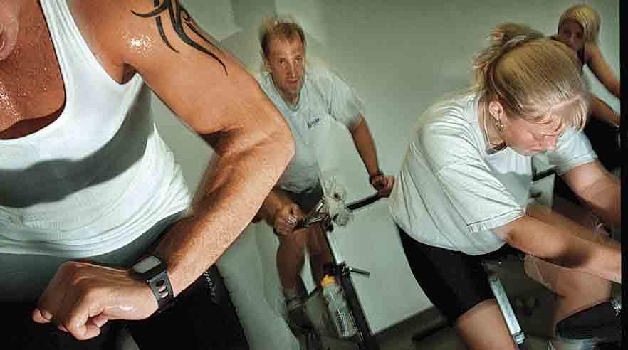 Fitness-tilbud til medarbejderne er et af de frynsegoder, flere og flere virksomheder lokker med. (Arkivfoto)